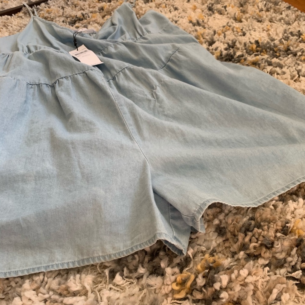 BCBGenerations Romper - Picture 4 of 11
